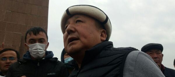 Митинг в Оше после окончания парламентских выборов  - Sputnik Кыргызстан