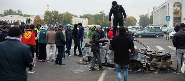 Ситуация в Бишкеке после ночных беспорядков - Sputnik Кыргызстан