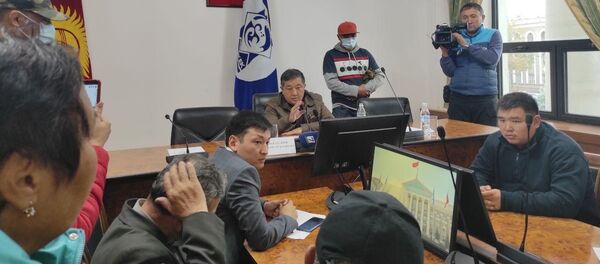 Ситуация в мэрии Бишкека после митингов - Sputnik Кыргызстан