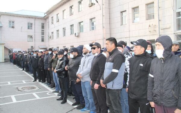 Асанов подчеркнул, что важно навести порядок в городе и обеспечить безопасность жителей - Sputnik Кыргызстан
