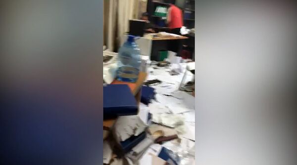 На что хватило бы 450 млн, которые уйдут на восстановление Белого дома На что хватило бы 450 млн, которые уйдут на восстановление Белого дома - Sputnik Кыргызстан