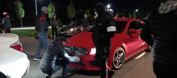 Ситуация в Бишкеке после ночных беспорядков Ситуация в Бишкеке после ночных беспорядков - Sputnik Кыргызстан