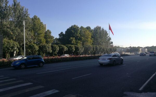 На площади Ала-Тоо и в целом в центре столицы скопления людей нет - Sputnik Кыргызстан
