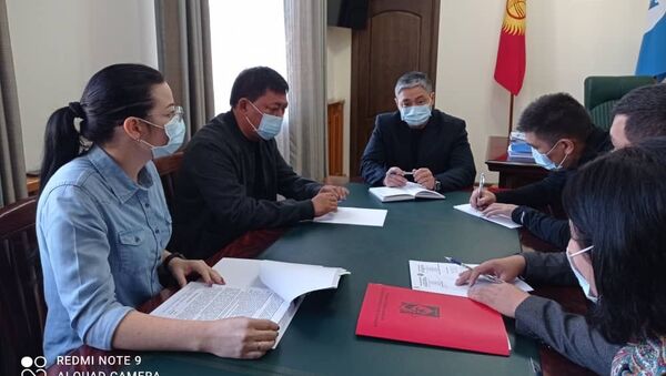 Экстренное совещание исполняющего обязанности мэра Бишкека Алмаза Бакетаева с вице-мэрами - Sputnik Кыргызстан
