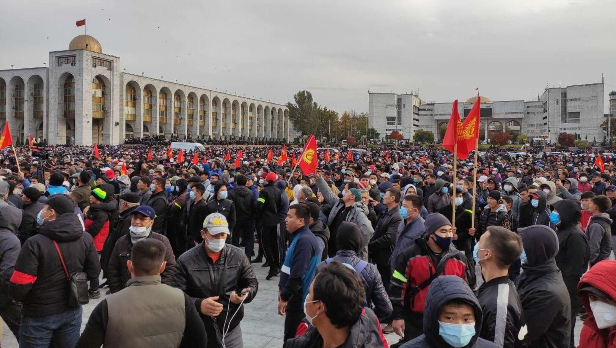 Революция в Кыргызстане 2010 погромы Бишкек