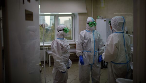 Медицинские работники в больнице - Sputnik Кыргызстан