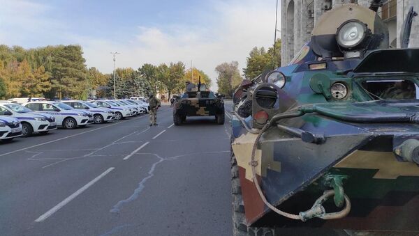Военная техника на площади Ала-Тоо в Бишкеке - Sputnik Кыргызстан