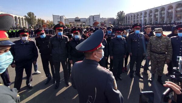 Ситуация на площади Ала-Тоо после беспорядков - Sputnik Кыргызстан