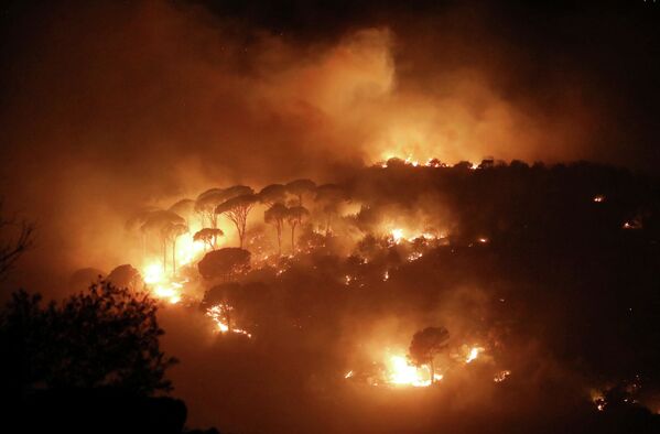 Лесные пожары в Ливане - Sputnik Кыргызстан