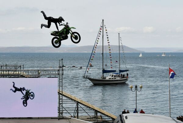 Фестиваль мотоциклов и водных видов спорта Владивосток-2020 - Sputnik Кыргызстан
