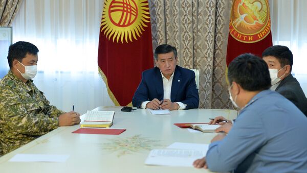 Президент Сооронбай Жээнбеков өкмөттүн чогулушунун учурунда - Sputnik Кыргызстан