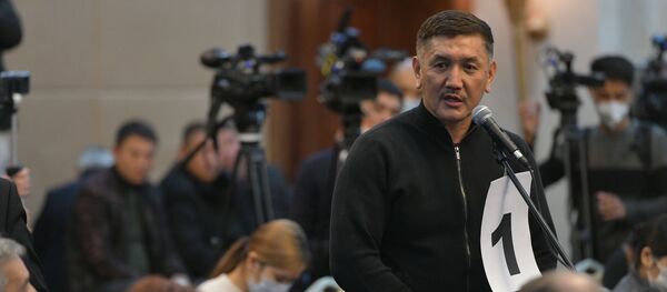 Внеочередное заседание Жогорку Кенеша в госрезиденции Внеочередное заседание Жогорку Кенеша в госрезиденции - Sputnik Кыргызстан