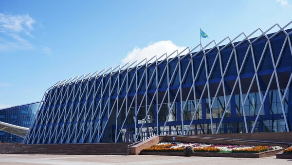 Здание Дворца независимости в Нур-Султане. - Sputnik Кыргызстан
