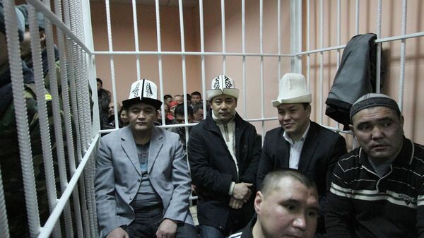 Камчыбек Ташиев, Садыр Жапаров и Талант Мамытов во время заседания суда в Бишкеке. Архивное фото - Sputnik Кыргызстан