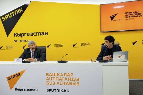 Онлайн-брифинг вице-премьер-министра Максата Мамытканова в пресс-центре Sputnik Кыргызстан - Sputnik Кыргызстан