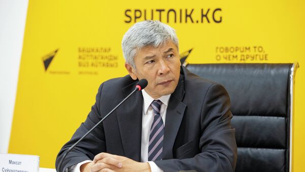 Онлайн-брифинг вице-премьер-министра Максата Мамытканова в ПЦ Sputnik Кыргызстан - Sputnik Кыргызстан