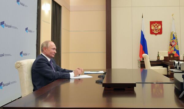 Путин мамлекеттин күчү эмнеде экенин айтты. РФ лидеринин Валдай клубундагы сөзү - Sputnik Кыргызстан