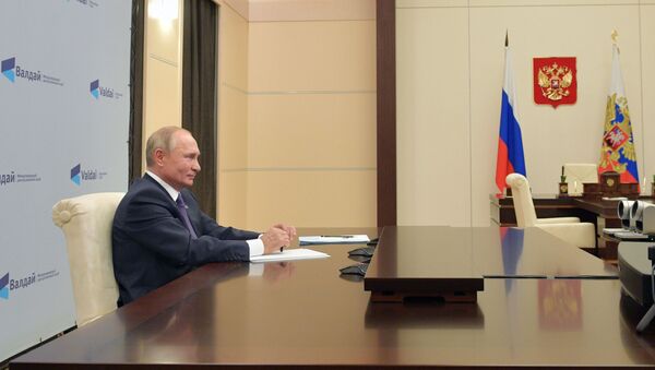 Президент РФ В. Путин принял участие в заседании дискуссионного клуба Валдай - Sputnik Кыргызстан