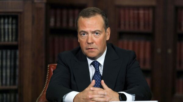 Заместитель председателя Совета безопасности РФ Д. Медведев выступил на пленарном заседании форума Открытые инновации - 2020 - Sputnik Кыргызстан