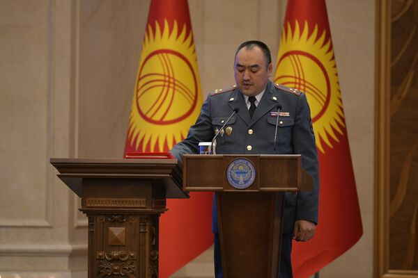 Ички иштер министри Улан Ниязбеков ант берди - Sputnik Кыргызстан