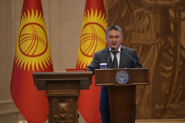 Финансы министри Кыялбек Мукашев ант берди - Sputnik Кыргызстан
