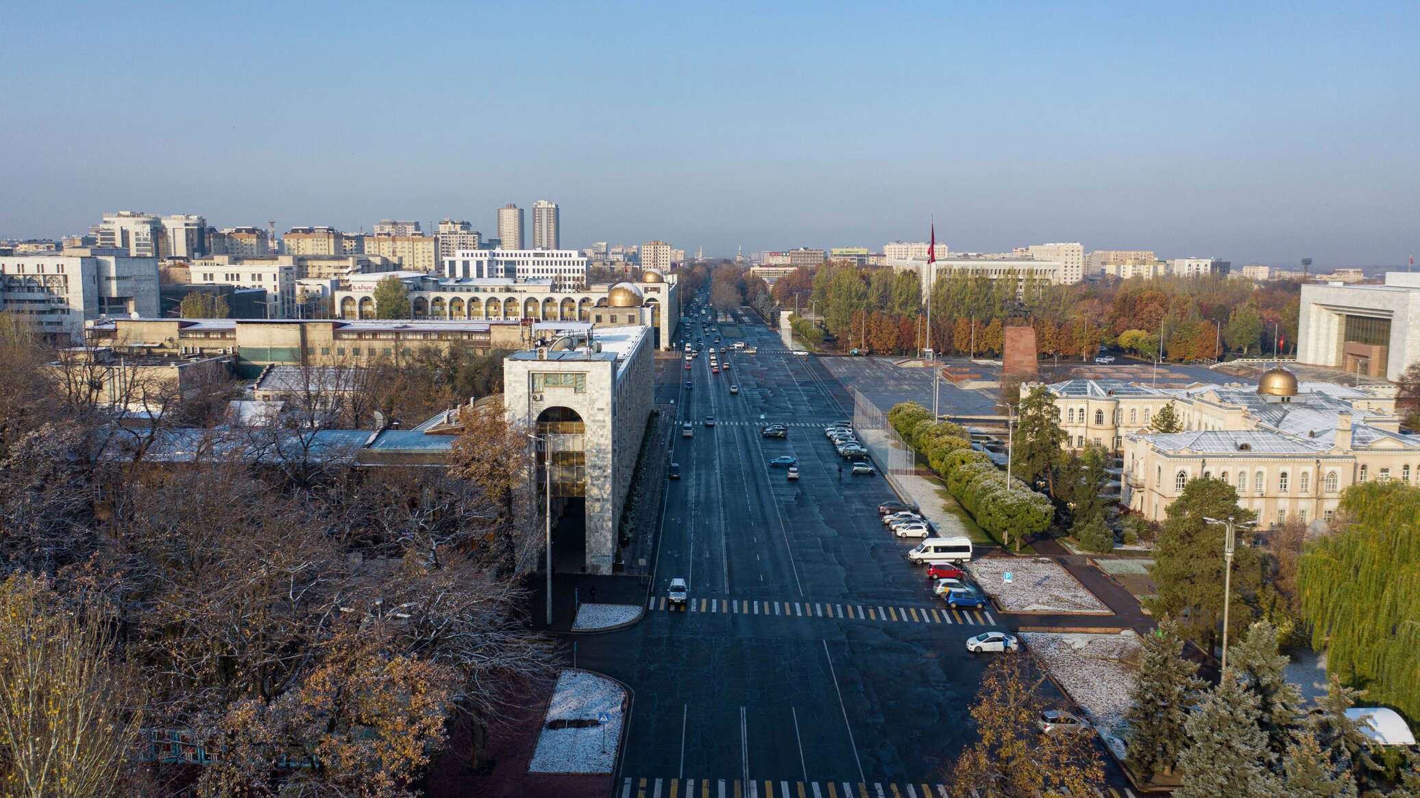 Время в бишкеке. Кыргызгидромет. Бишкек Солнечная погода. Бишкек во все времена года. Погода Бишкек Кыргызстан 10 дней.