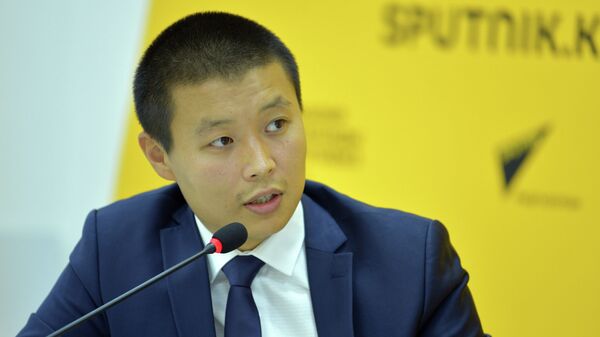 Министр сельского хозяйства, пищевой промышленности и мелиорации Тилек Токтогазиев  - Sputnik Кыргызстан