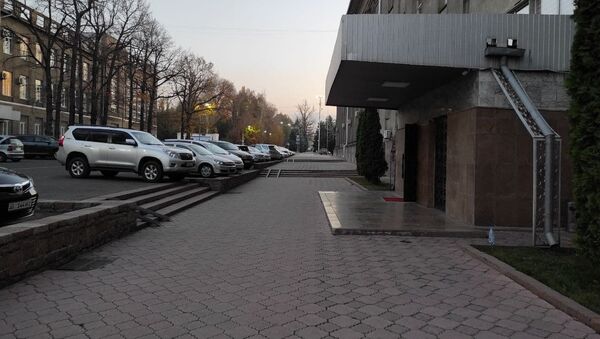 Ситуация у дома правительства в Бишкеке - Sputnik Кыргызстан