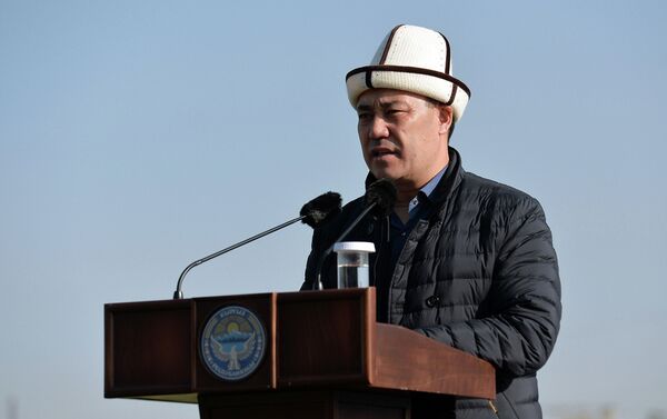 Исполняющий обязанности президента КР, премьер-министр Садыр Жапаров заявил, что не допустит применения административного ресурса на досрочных выборах главы государства - Sputnik Кыргызстан