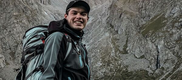 Кыргызстанский гид и блогер Медер Мырзаев. Архивное фото - Sputnik Кыргызстан