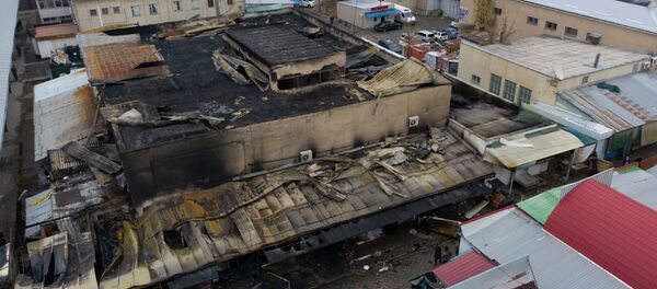 Крупный пожар на Орто-Сайском рынке в Бишкеке - Sputnik Кыргызстан