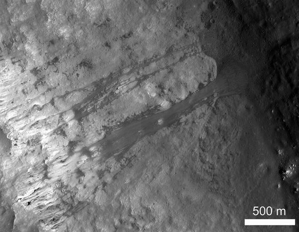 Оползень в кратере Кеплер, который расположен на видимой стороне Луны - Sputnik Кыргызстан