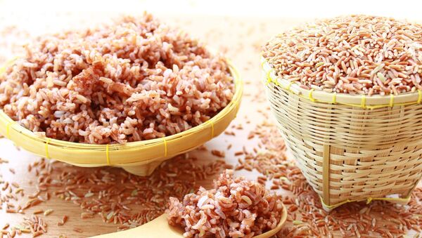 Употребление красного риса в пищу - Sputnik Кыргызстан
