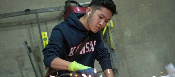 Молодой бизнесмен Каниет Туратбеков - Sputnik Кыргызстан