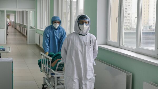 Госпиталь COVID-19 в ГКБ № 15 имени О. М. Филатова  - Sputnik Кыргызстан