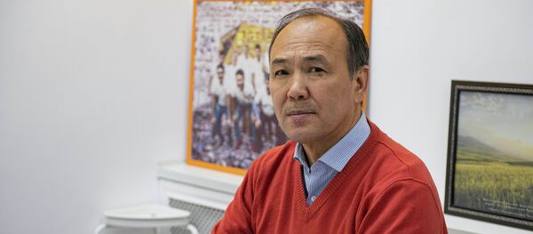 Саламаттык сактоо министрлигинин штаттан тышкаркы башкы пульмонологу Талант Сооронбаев. Архив - Sputnik Кыргызстан