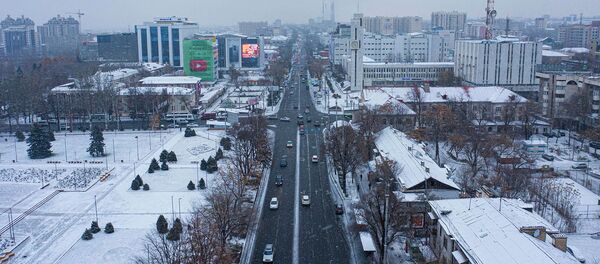 Саясаттан алаксыңыз. Кышкы Бишкектин керемет видеосу - Sputnik Кыргызстан