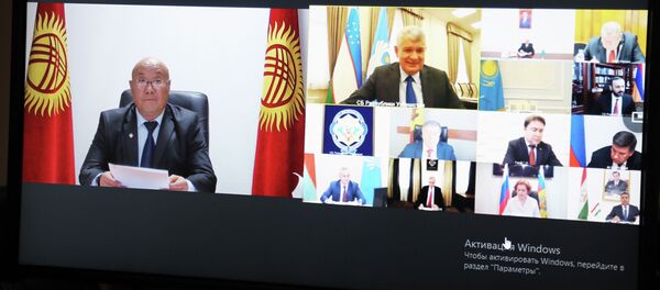 Секретарь Совета безопасности КР Рыскелди Мусаев во время участия на восьмой встрече секретарей советов безопасности государств — участников СНГ, прошедшей в формате видеоконференции - Sputnik Кыргызстан