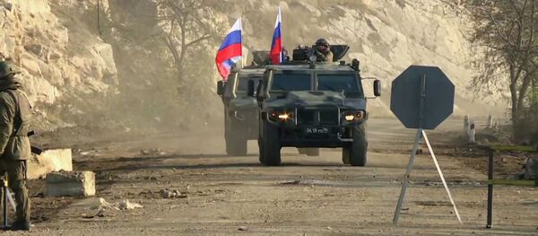 Тынчтыкка карай жол. РФ аскерлери Карабахтын Лачын коридорун минадан тазалашты - Sputnik Кыргызстан