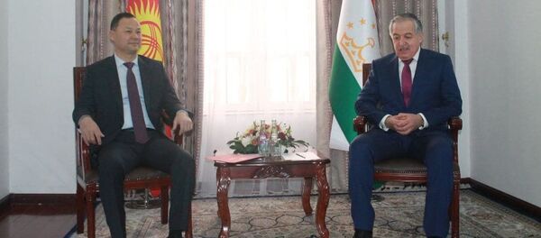 Встреча министров иностранных дел Кыргызстана и Таджикистана - Sputnik Кыргызстан