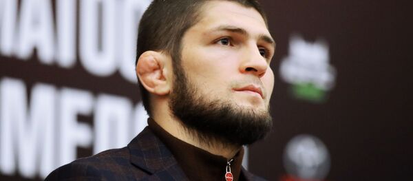 UFC уюмунун жеңил салмактагы чемпиону россиялык мушкер Хабиб Нурмагомедов - Sputnik Кыргызстан