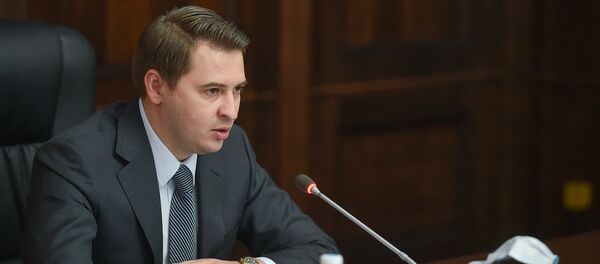 Исполняющий обязанности премьер-министра, первый вице-премьер-министр Кыргызской Республики Артем Новиков. Архивное фото - Sputnik Кыргызстан