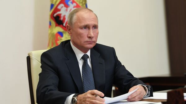 Президент РФ В. Путин провел совещание о российской миротворческой миссии в Нагорном Карабахе - Sputnik Кыргызстан