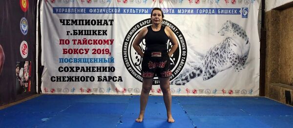 Мать сестер Шевченко стала чемпионкой мира после боя с тенью. Видео - Sputnik Кыргызстан