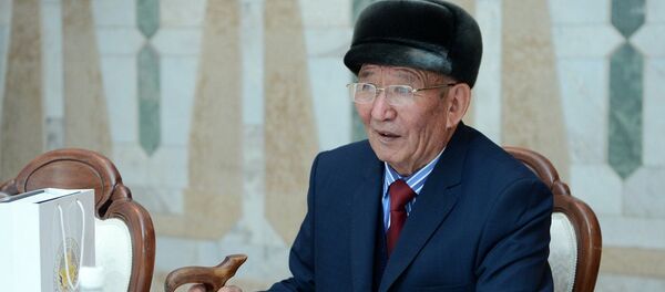 Один из авторов гимна Кыргызской Республики Шабданбек Кулуев. Архивное фото - Sputnik Кыргызстан