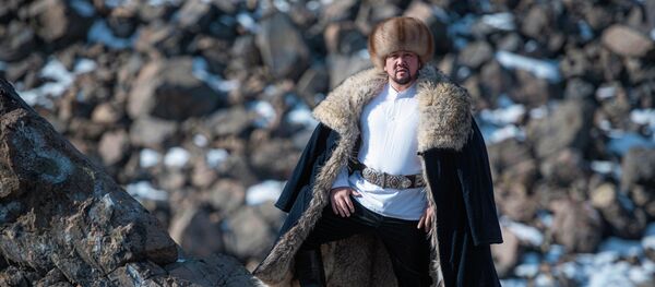 Разновидности кыргызской национальной одежды  - Sputnik Кыргызстан