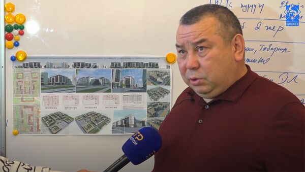 Два здания вместо сгоревшей Генпрокуратуры — Тулобаев показал эскизы. Видео - Sputnik Кыргызстан