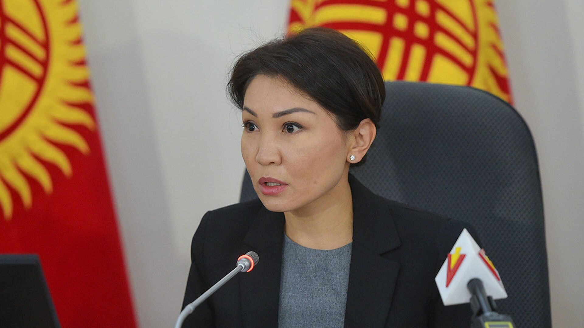 Вице-премьер-министр КР Эльвира Сурабалдиева - Sputnik Кыргызстан, 1920, 28.02.2022