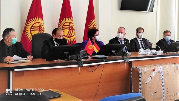 Группа немецких врачей прибыла в Кыргызстан - Sputnik Кыргызстан