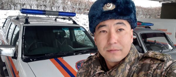 Спасатель, старший лейтенант МЧС КР Кубан Кенен уулу - Sputnik Кыргызстан